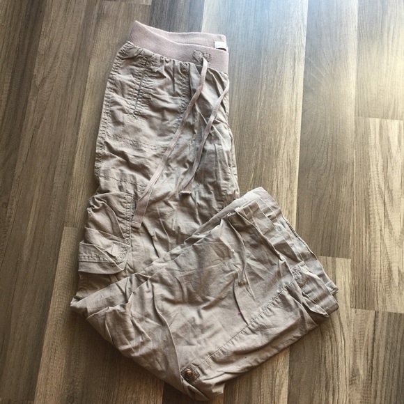 Old Navy brown low rise cargo pants - Picture 3 of 4
